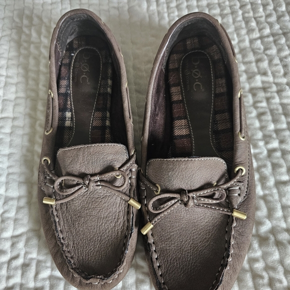 B.O.C Brown Leather Loafers with Bow Detail Size 8.5 Vacation Nantucket - Picture 1 of 4